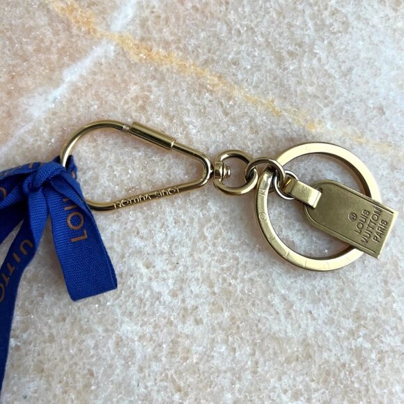 LOUIS VUITTON Keychain Monogram Gold Authentic B0369 Bag Charm Ribbon Authentic - Picture 5 of 6